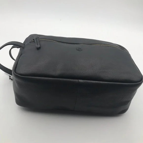Valentina In Pell Black Leather Toiletry Travel Case